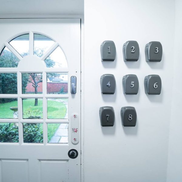 8c19b57f-3f21-41e7-8d83-3e43016cd72e